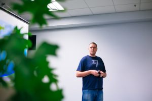 Роман Россов