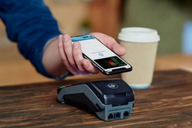 «ПриватБанк» позволит менять дизайн карт в Apple Pay и Google Pay. Больше в мире так не может никто