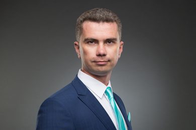 Адвокат Денис Овчаров