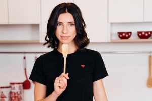 Как пережить новогодние праздники без вреда для здоровья: 6 советов от специалиста по питанию