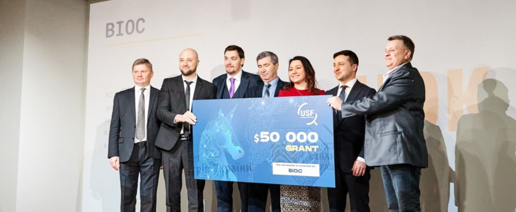 Украинские стартапы получили сертификаты от государства. Фото: Минцифры