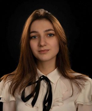 Молодший юрист Клара Карапетян