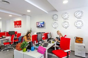 «1+1 медиа» претендуют на медиахолдинг UMH. Его активы под арестом, бывший владелец в бегах