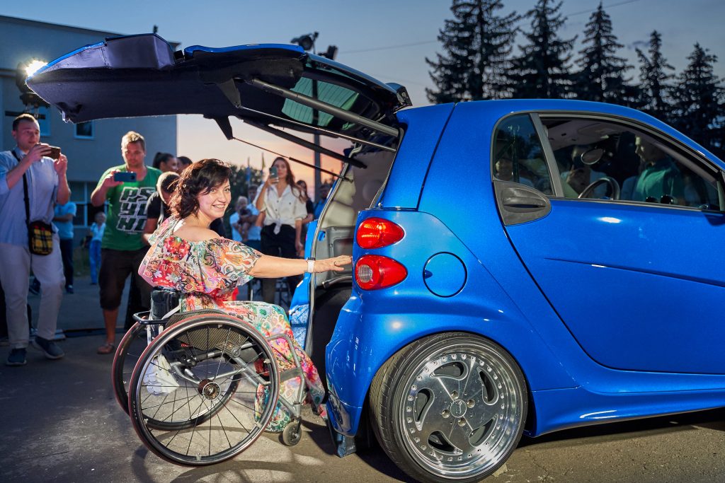 автомобиль для людей с инвалидностью