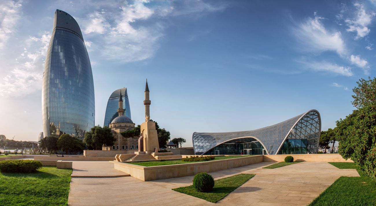 «Полум'яні вежі» в Баку, Азербайджан
