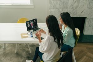 81% украинцев хотят свое дело, чтобы не работать «на дядю». Какой бизнес их привлекает: исследование Amway