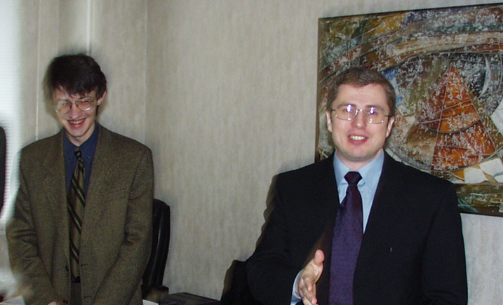 Бессменный CTO Hotline.ua Владимир Возняк и Сергей Арабаджи в 2000 году, когда запустили ITC.ua