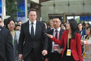 Илон Маск тайно стал отцом близнецов от топ-менеджера его компании Neuralink