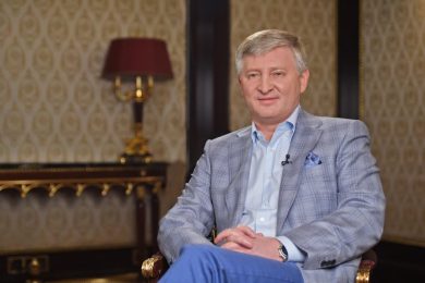 Рінат Ахметов