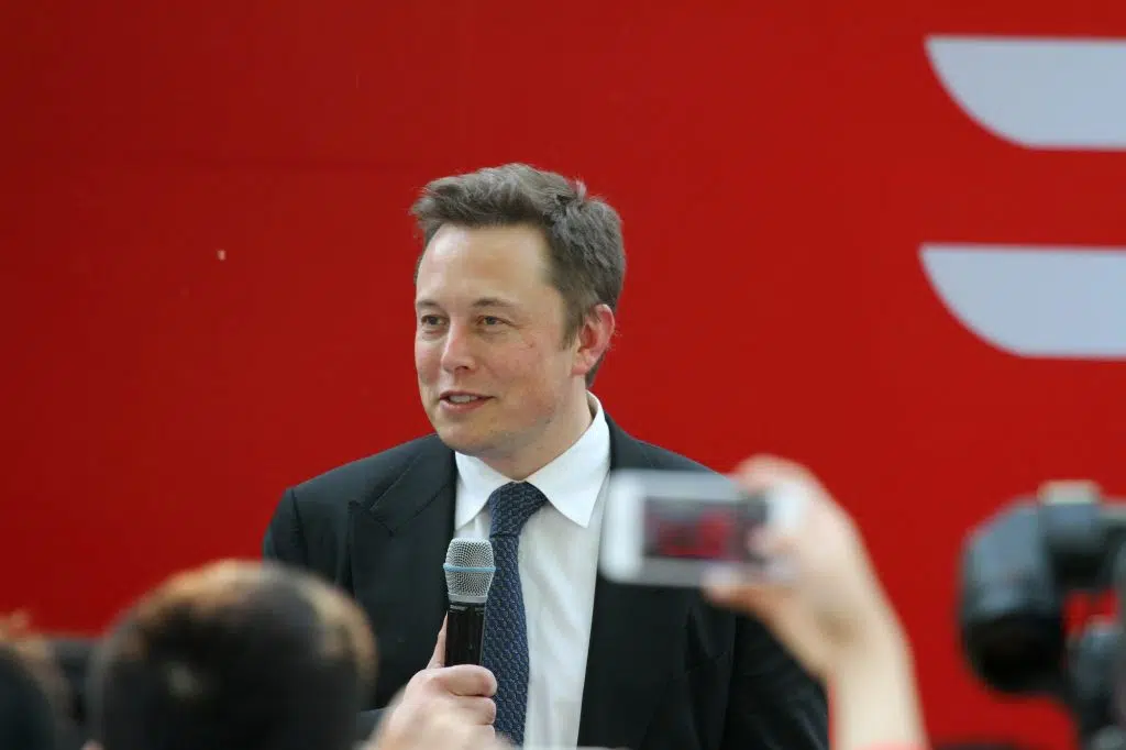 Elon Musk starts delivery of Model S to Chinese customers