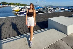 «Не вийде “сидіти” на соцдопомозі й одночасно отримувати зарплату в Україні». Про життя в Німеччині у війну