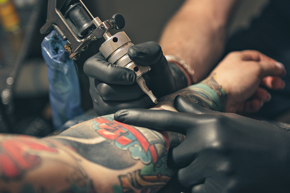 Якщо у вас є бодай одне татуювання, цей застосунок для вас. Українці створили спільноту Tattoostars