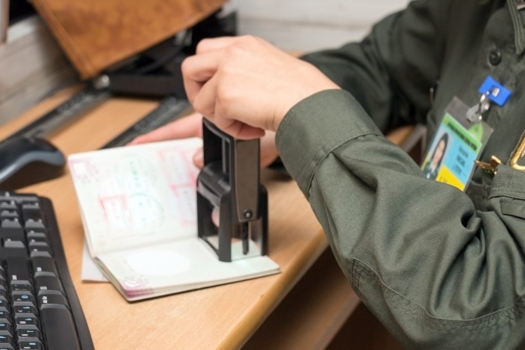 Нотатки ухилянта. Як я потрапив у «червоні списки» на кордоні та став невиїзним з України на невизначений термін