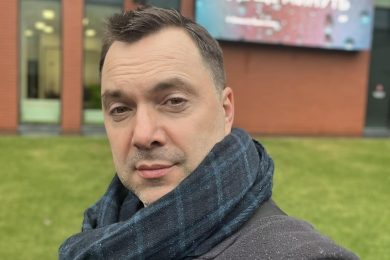 Мета – щоб українці сказали: «Добре, нехай собі залишать Крим і Донбас». Інтерв'ю Олексія Арестовича: про структуру ворожої пропаганди, витік документів і Telegram