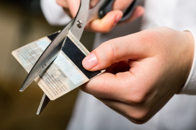 Cutting a bank card