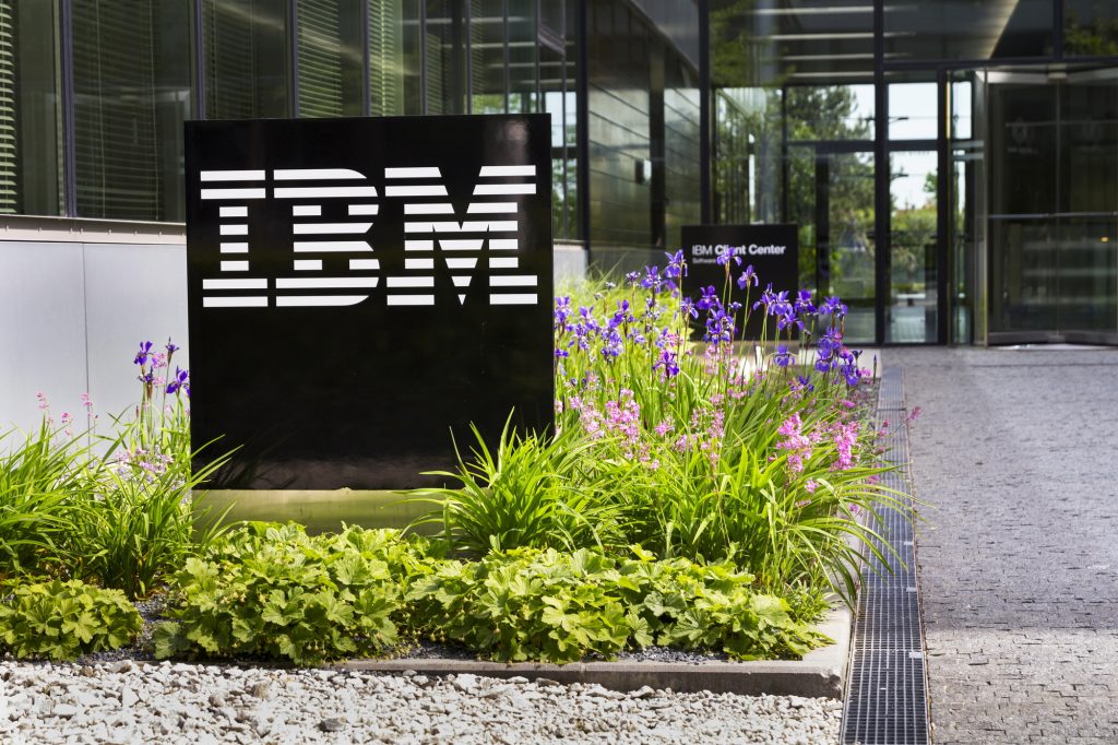 PRAGUE, CZECH REPUBLIC - MAY 22: IBM company logo on headquarters building on May 17, 2017 in Prague, Czech republic. IBMs revenue declines stretch to 20 consecutive quarters fighting rivals in cloud business.