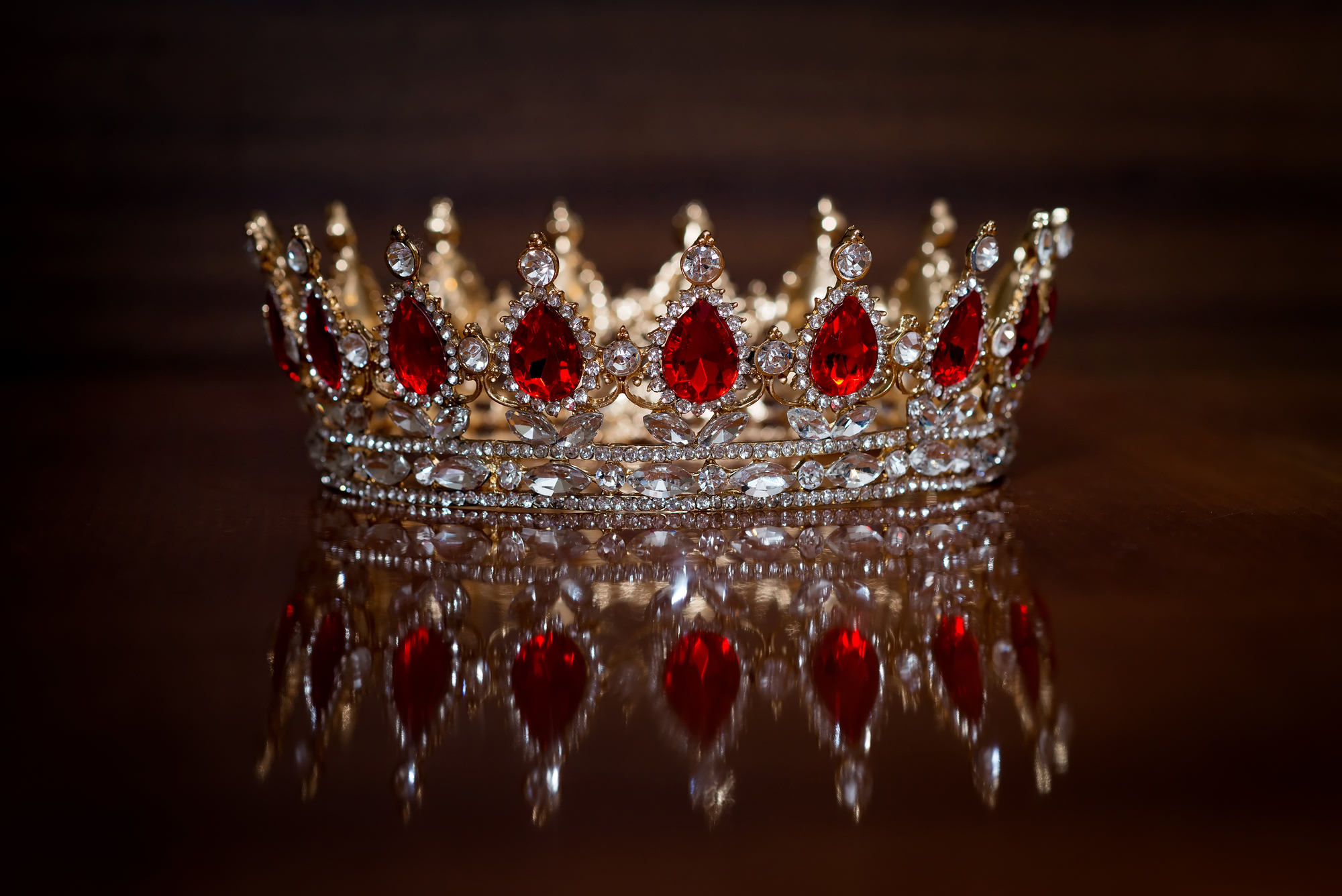 Luxurious crown with precious stones