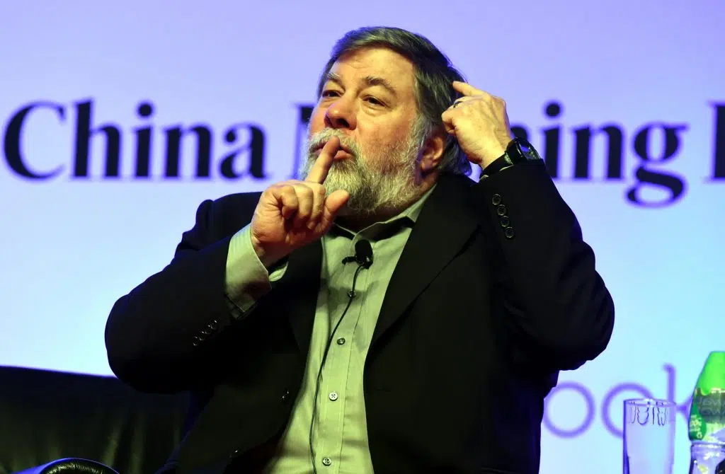 Apple Inc. co-founder Stephen Gary "Steve" Wozniak speaks at the World Business Forum in Hong Kong, China, 2 June 2015. The first World Business Forum (WBF) Hong Kong opening on Tuesday (2 June 2015) brings together a glittering lineup of leading personalities from around the globe. Featuring such big names as two-term former US Federal Reserve chairman Ben Bernanke, Apple co-founder Steve Wozniak and three-time Oscar-winning Hollywood director Oliver Stone, the list of speakers reads like a veritable who¡¯s who of the business and creative worlds. This is only the second time that the WBF, now in its 11th year, is being held in the Asia Pacific, after Sydney in May last year.