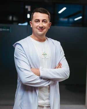 Роман Павлюк