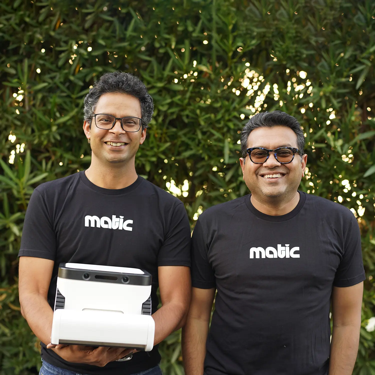 Колишні інженери Google Nest Мехул Наріявала та Навніт Далал