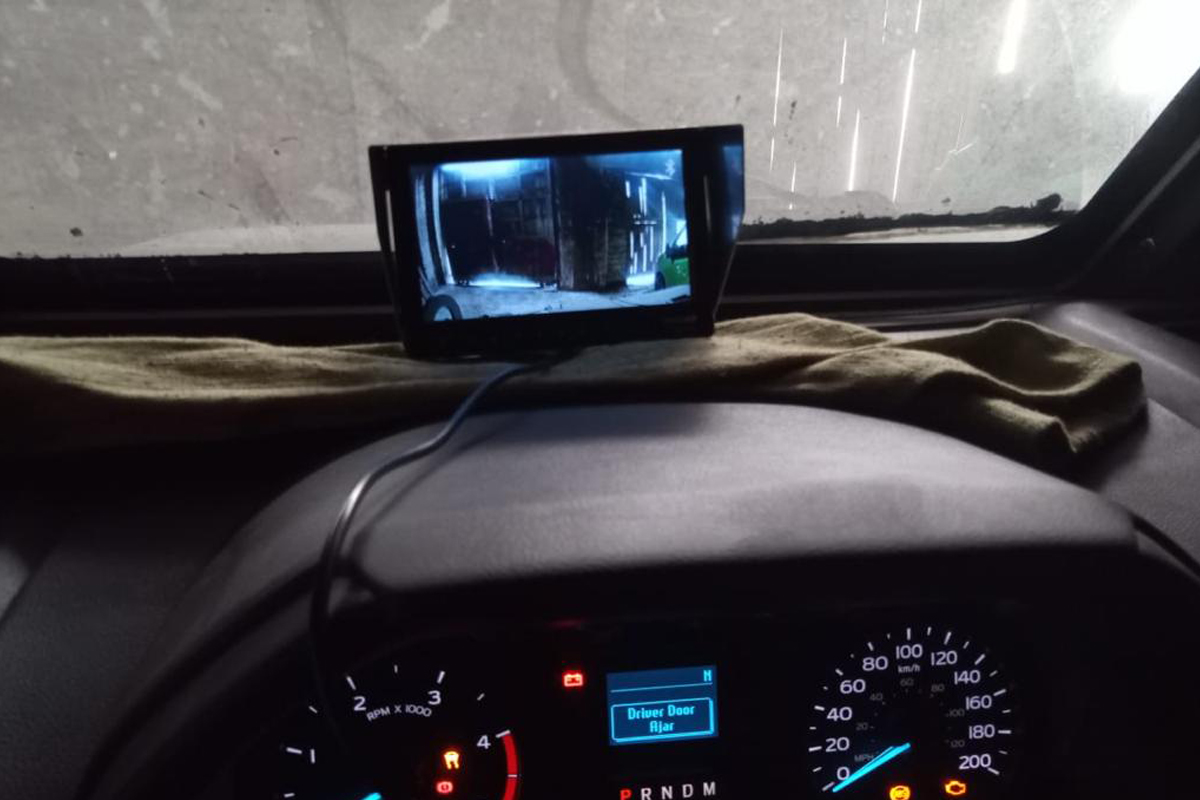 екран у машині