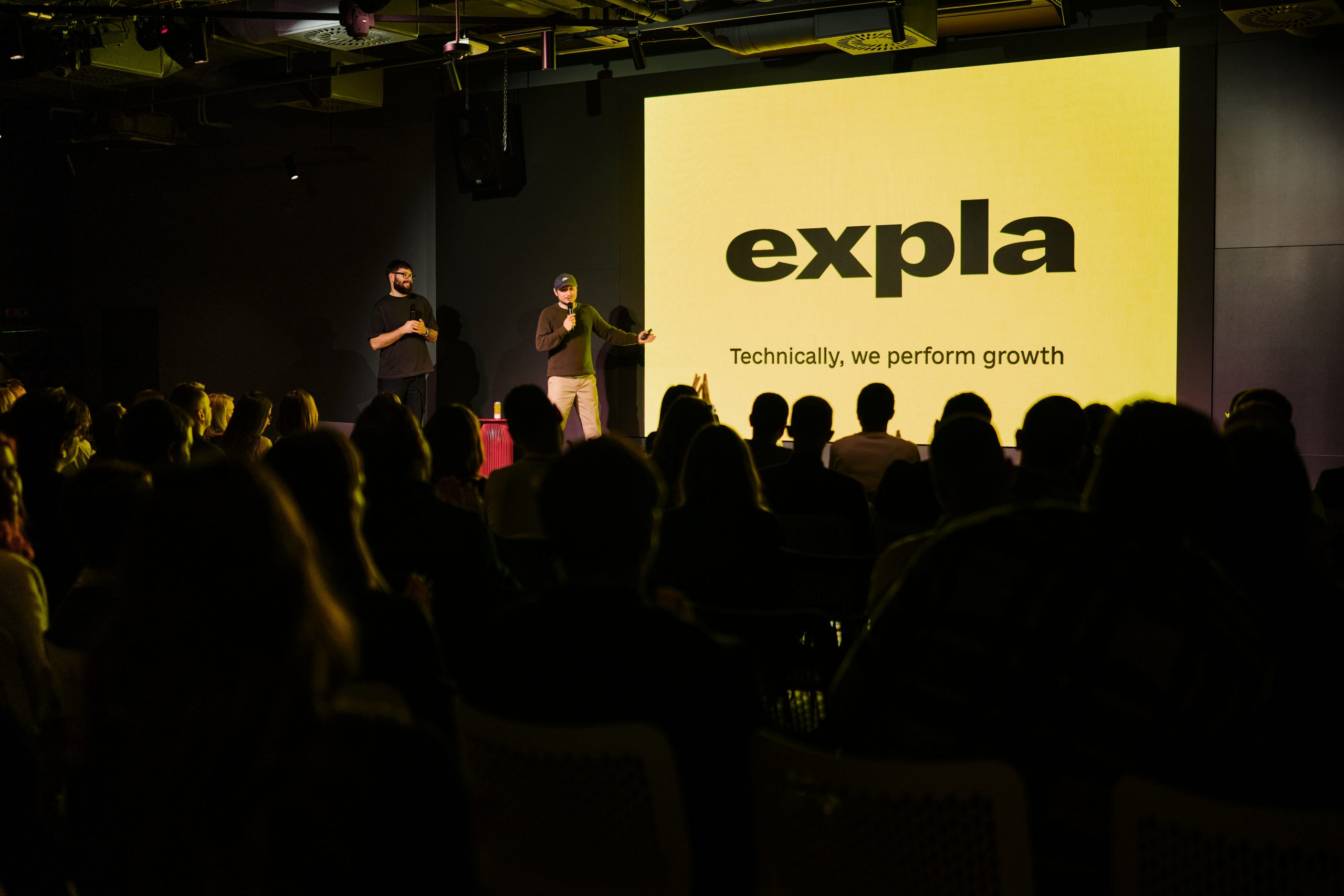 expla – це українська engineering marketing компанія, що спеціалізується на перформанс-маркетингу. Фото: expla