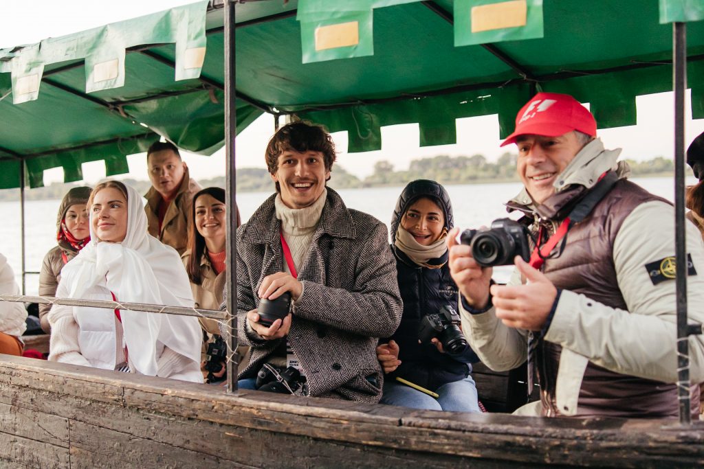 Учасники фототуру Марини Карпій у Бессарабії