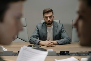 Синдром самозванця: що це та як його позбутися?