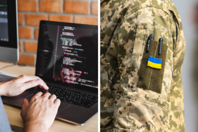 програміст пише код, український військовий