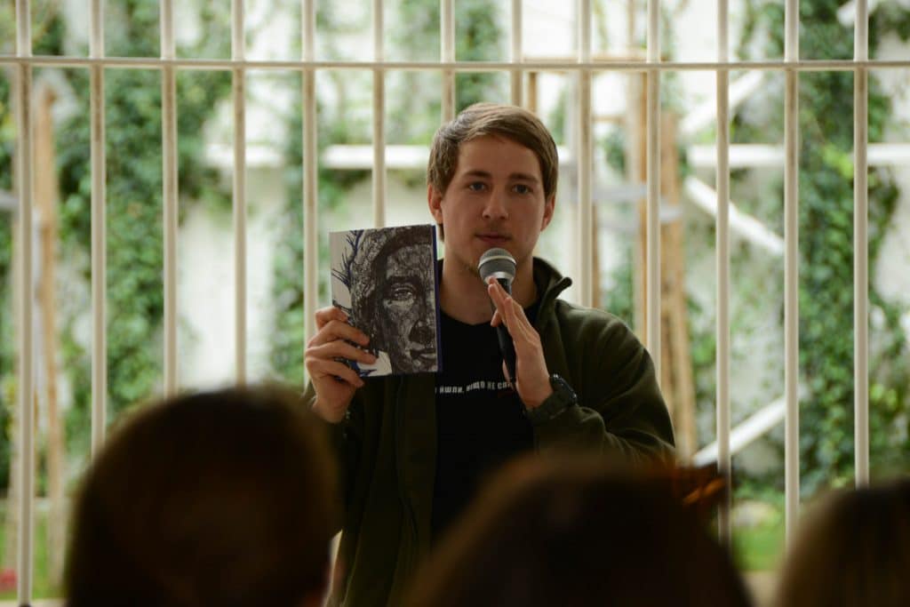 У Papoila Bar Олександр Терен презентував свою книжку
