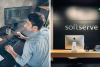 програміст працює, SoftServe логотип офіс