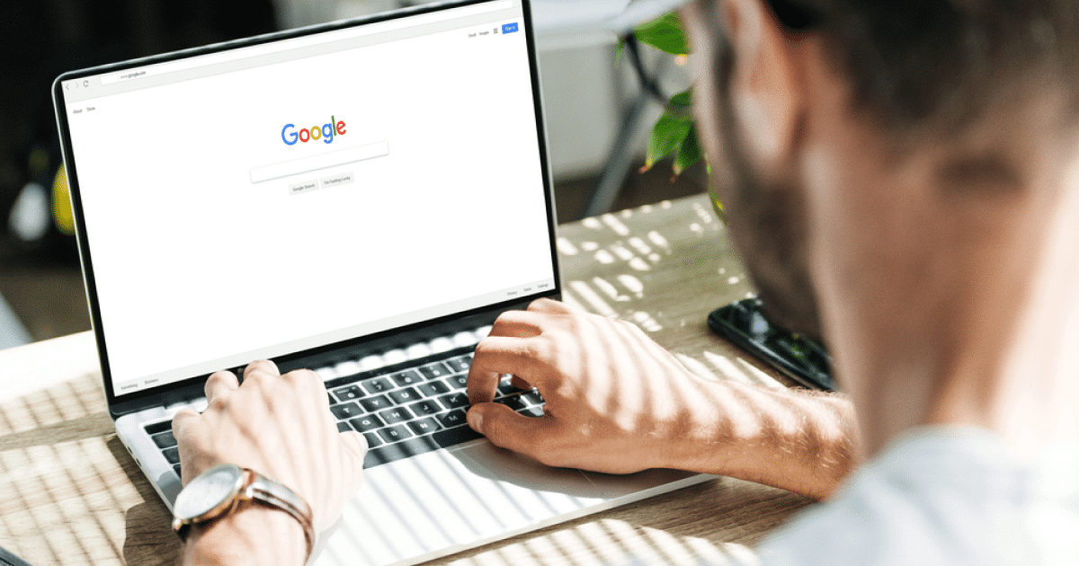 пошуковик Google