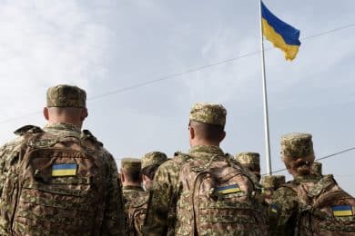 військові України