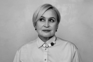 Рішення про людину ухвалюються не тоді, коли вона говорить, а ще до того. Фото: Ірина Кушнір