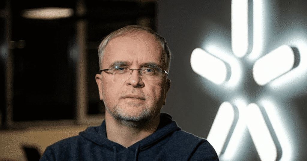Олександр Комаров
