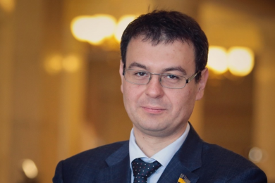 Данило Гетманцев прокоментував листи, які українці отримують від податкової. Фото: Facebook / Данило Гетманцев
