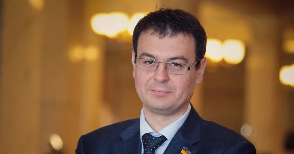 Данило Гетманцев прокоментував листи, які українці отримують від податкової. Фото: Facebook / Данило Гетманцев