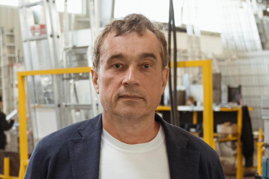 Василь Хмельницький розповів, чому не варто порівнювати свій бізнес з конкурентами і що насправді вказує на його зрілість. Фото: Facebook / Василь Хмельницький