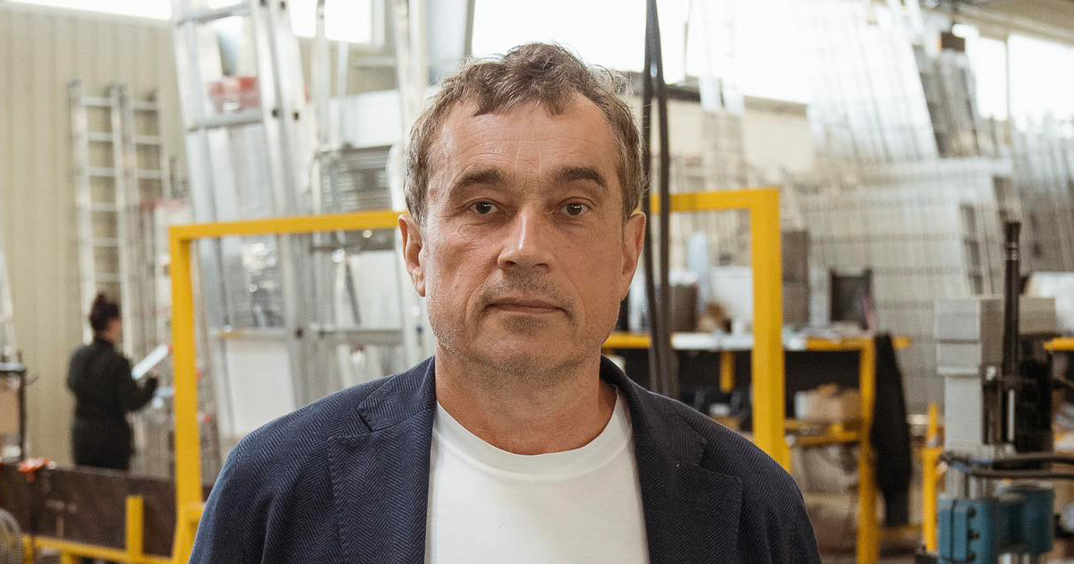 Василь Хмельницький розповів, чому не варто порівнювати свій бізнес з конкурентами і що насправді вказує на його зрілість. Фото: Facebook / Василь Хмельницький
