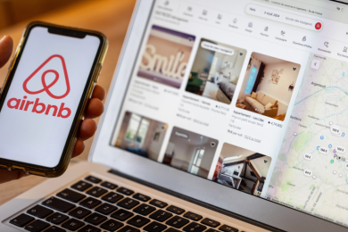 В Airbnb запустили послугу виклику найманого персоналу – що відомо. Фото: Depositphotos