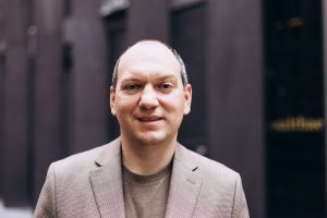 Любомир Остапів назвав десять цифр, що відображають ваше фінансове становище і які ви завжди маєте знати. Фото: Facebook / Lyubomyr Ostapiv