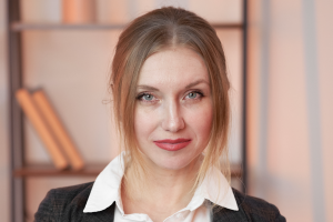 Юлія Яремчук розповіла, що таке економія і чому вона не має нічого спільного із заощадженням, якими можуть бути її наслідки і як їх уникнути. Фото: Юлія Яремчук