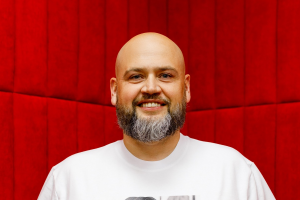 Андрій Журжій розповів про створення нової фондової біржі ТОВ «Українська фондова біржа Інжур». Фото: Facebook / Андрій Журжій