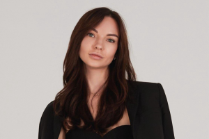 «У цій реальності класичний сценарій «знайти готового ідеального спеціаліста» практично не працює». Фото: Алеся Карнаухова