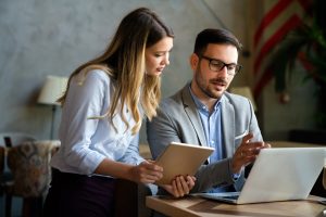 Яких помилок бізнес-партнери припускаються на старті і що допоможе їх уникнути. Фото: Depositphotos