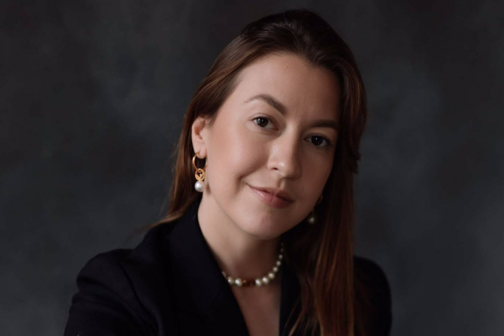 «Цей рік для мене був про завершення і паузи. І я побачила просту річ: тільки коли ми щось завершуємо, з’являється місце для нового». Фото: Олена Волк