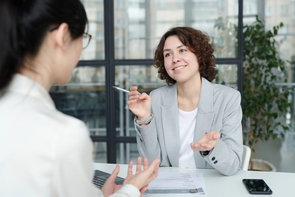 Що відбувається на українському ринку праці – думка експерта. Фото: Depositphotos