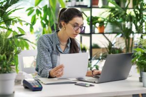 Яка ситуація з пом’якшенням законопроєкту про ПДВ для ФОПів – що кажуть експерти. Фото: Depositphotos