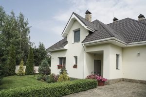 приватний будинок з подвірʼям