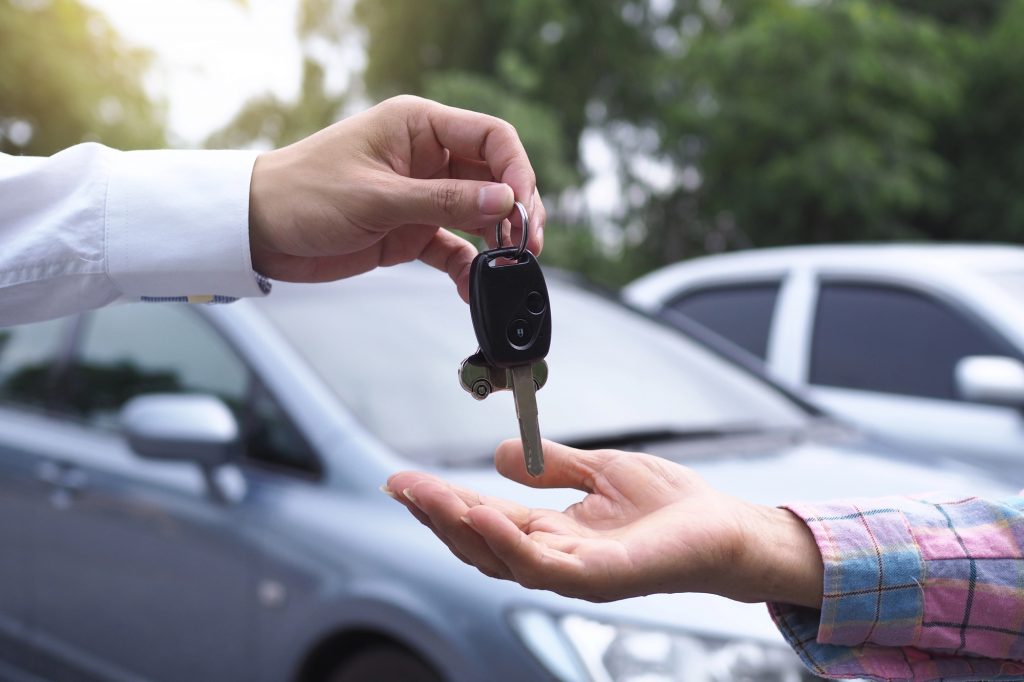 Передача ключів від авто